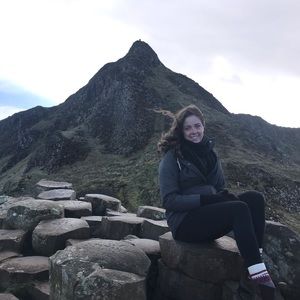 Meet your Posher, Rebecca